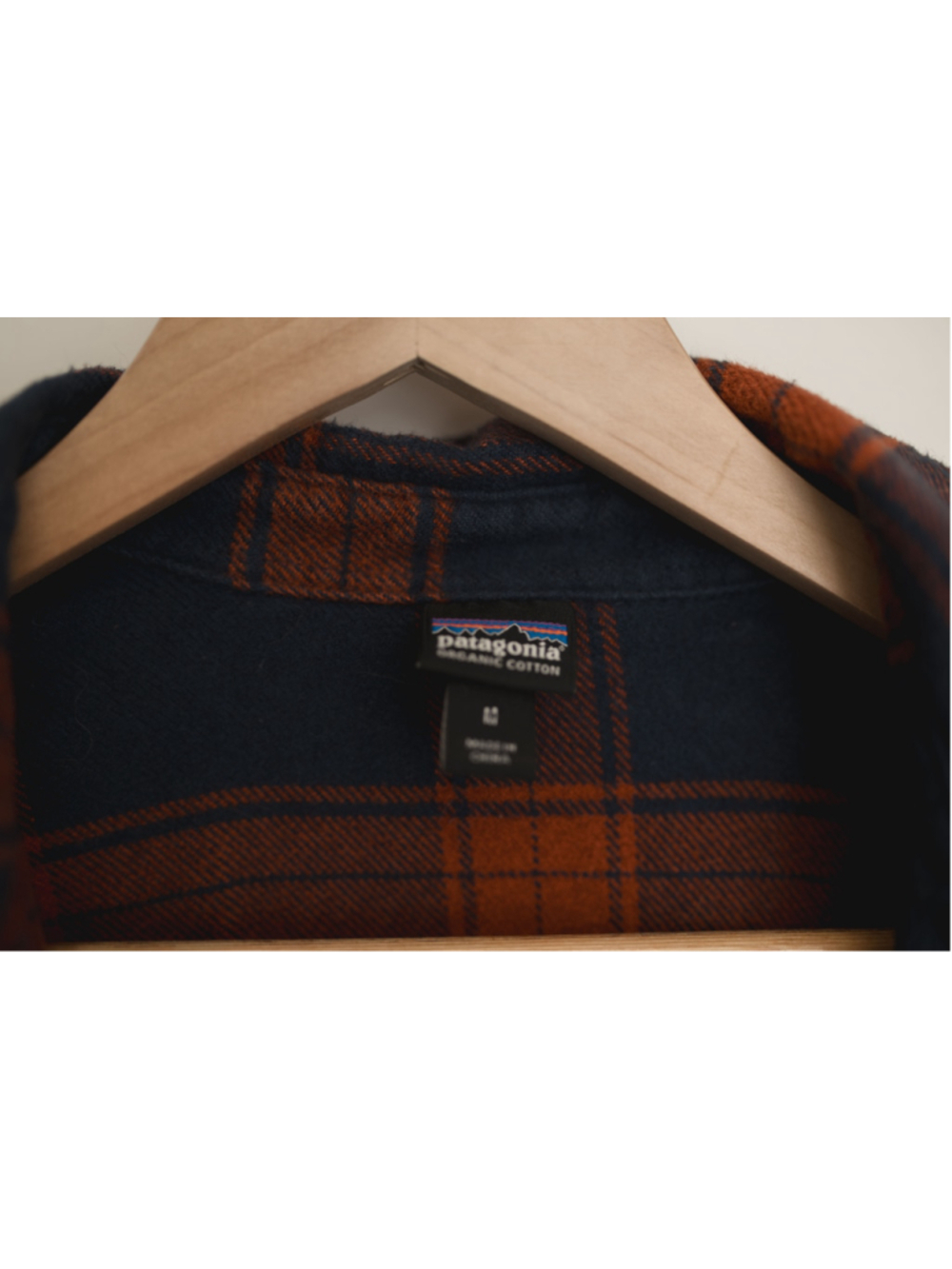 Patagonia Burlwood Navy W's Long-Sleeved Fjord Flannel Shirt Medium - Picture 3 of 4